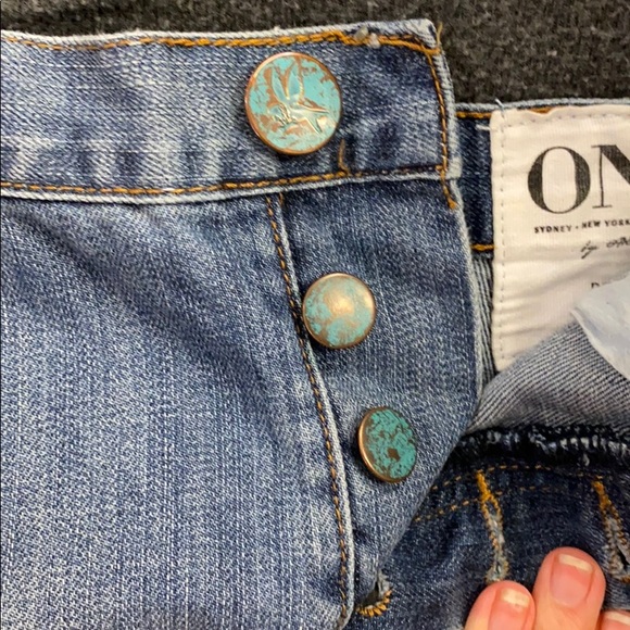 One teaspoon jeans shorts size 28 - Picture 4 of 4